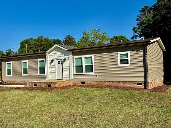 3rd image of 115 Putman Rd