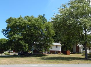 4493 Sunset Dr, Lockport, NY 14094