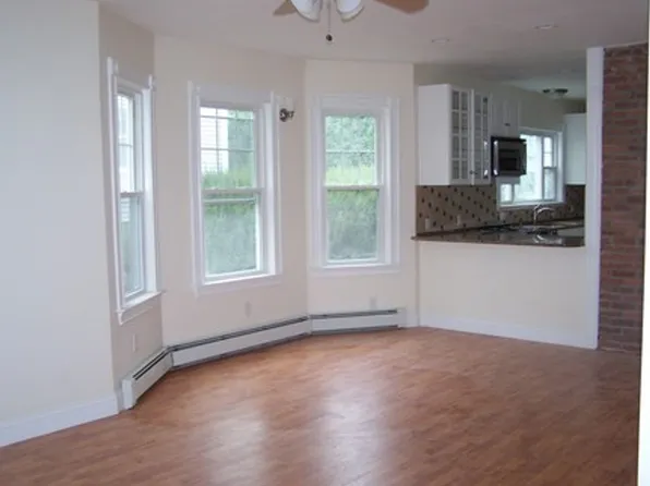 146 Hillside Rd #1, Watertown, MA 02472