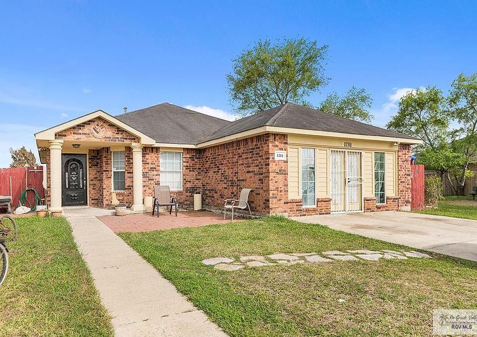 1st image of 1201 Janet Ln