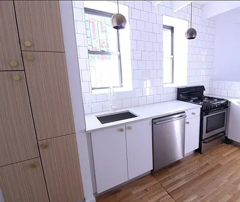 Rented by Cheskel Meisels, LREB | media 21