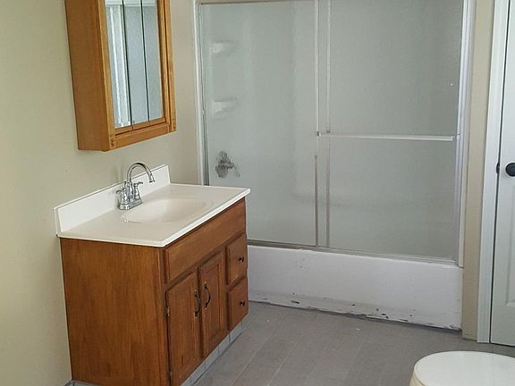 5th image of 14701 E 2nd St #2
