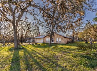 125 Forrest Ln, Brenham, TX 77833