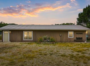 361 River View Rd, Guttenberg, IA 52052