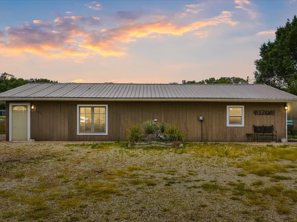 361 River View Rd, Guttenberg, IA 52052