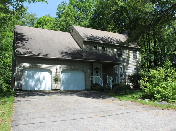 21 Port Wedeln Road, Wolfeboro, NH 03894