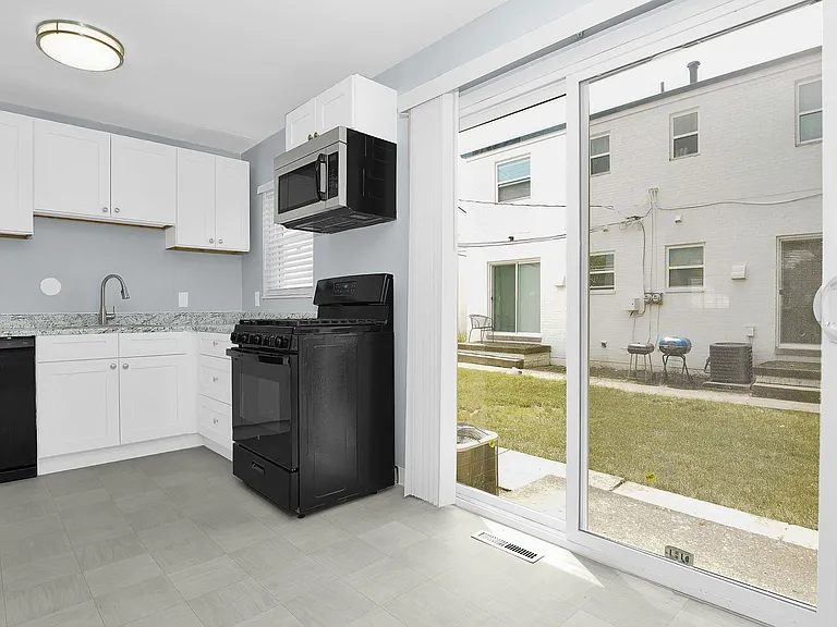 Townhomes at Andrus — Photo 26