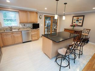 45 Maxine Rd, Plainville, CT 06062