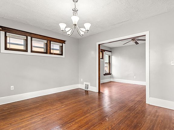 3rd image of 1478 W Grand Blvd