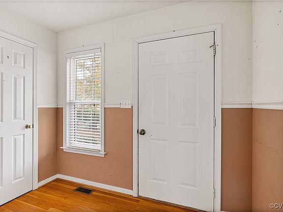 5th image of 5625 Eagle Lake Dr