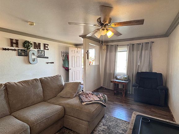 5th image of 603 Main St