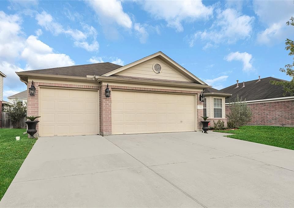 1st image of 20510 Wren Hollow Way