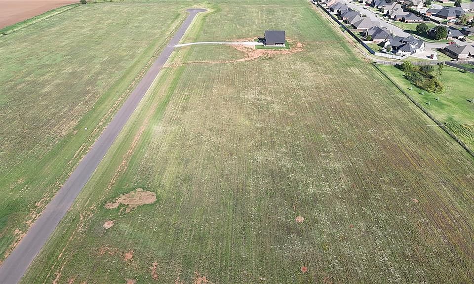 2nd image of 24122 E 1016th Rd #10