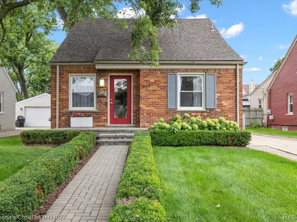 559 E Southlawn Blvd, Birmingham, MI 48009