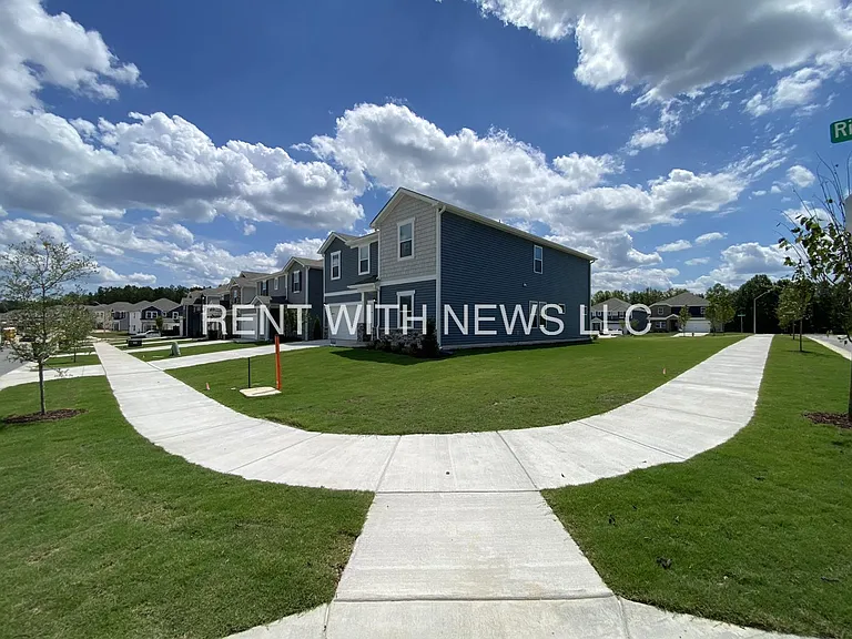 797 Riguard Way — Photo 6