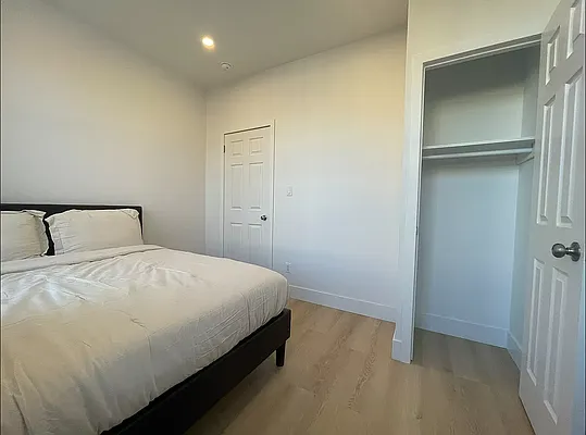 Rented by Compass | media 11