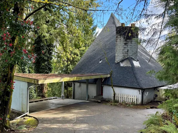 17238 SE 42nd Pl, Bellevue, WA 98006