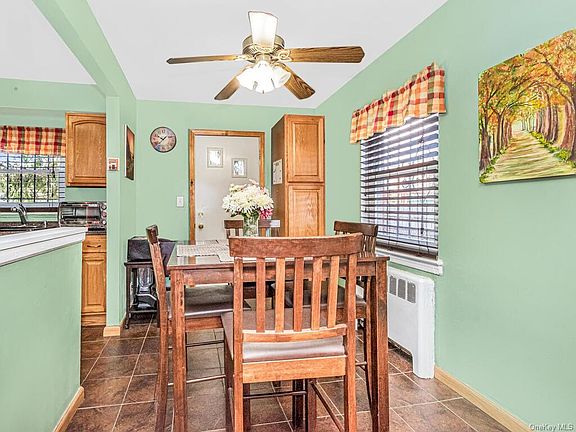 5th image of 1560 Allerton Ave