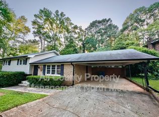 4098 Idlevale Dr, Tucker, GA