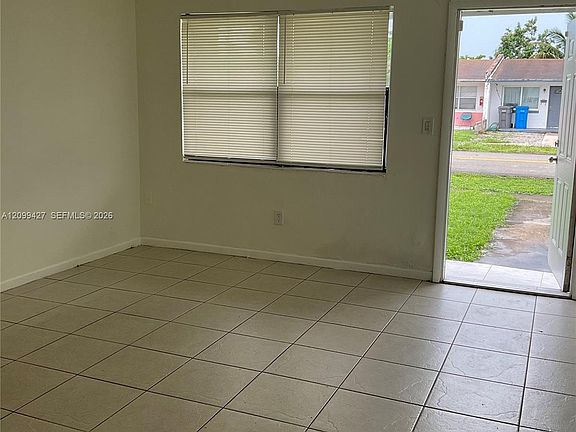 2nd image of 5411 SW 37th St