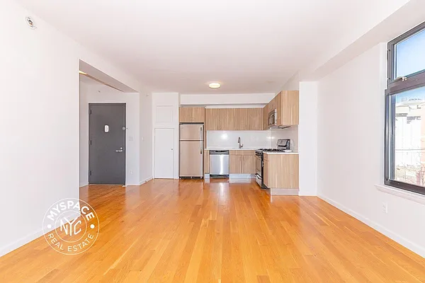 Rented by MySpaceNYC | media 6