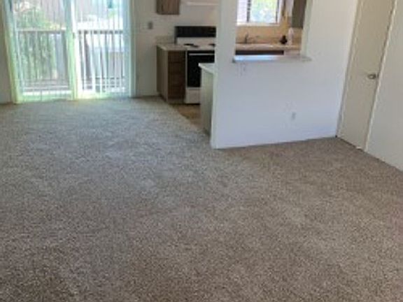 4th image of 3300 Eureka Pl APT 8
