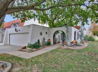 27 E Via Roma Dr, Wichita, KS 67230