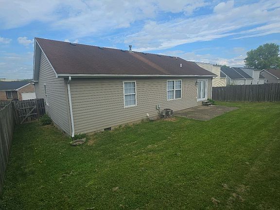 3rd image of 6917 Colrain Cir