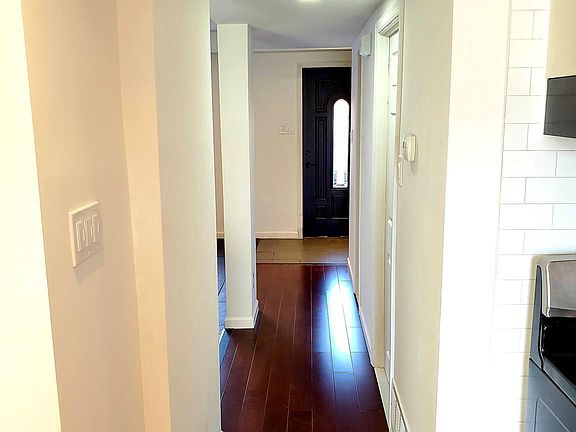 5th image of 8214 Chelwynde Ave
