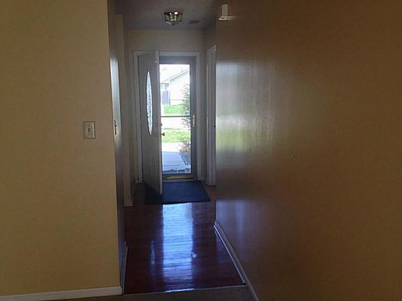5th image of 2809 Singletree Dr
