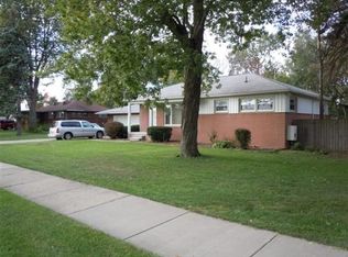 8255 Vermont Ave, Warren, MI 48093