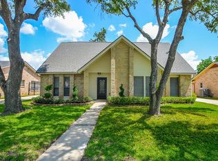 2819 Pepper Wood Dr, Sugar Land, TX 77479