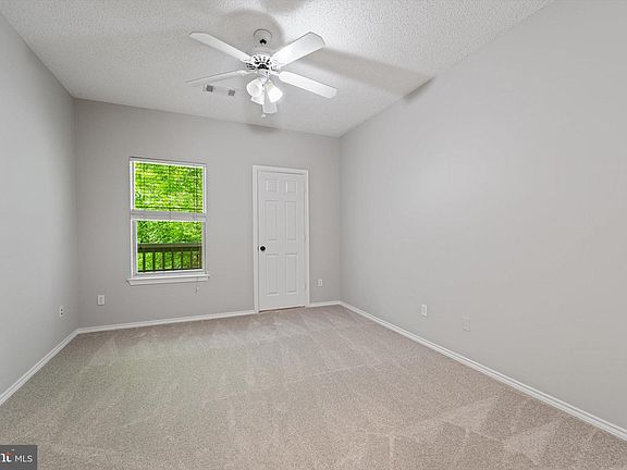 5th image of 4405 Sedgehurst Dr APT 303