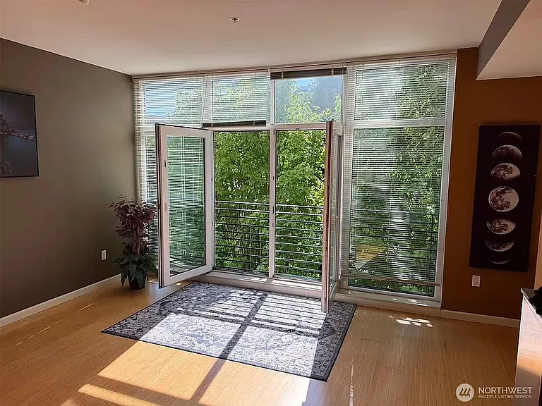 17 W Mercer St #207 — Photo 23