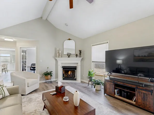 3132 Freys Hill Rd, Louisville, KY 40241