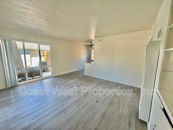 3rd image of 1536 Moorland Dr APT 4