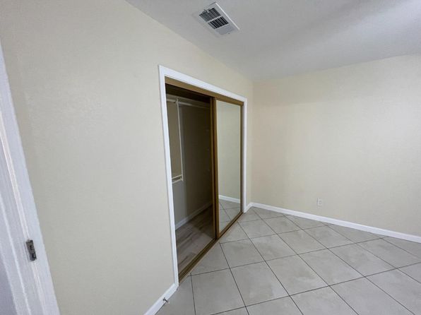 3305 Brooktree Ln, Modesto, CA 95350