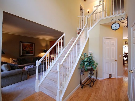 4th image of 1444 Burycove Cir