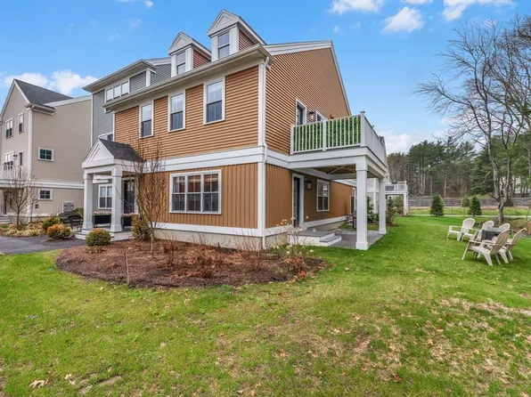 28 Oxbow Rd #14-2, Raynham, MA 02767
