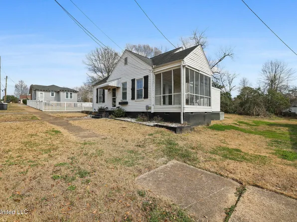 415 S 5th St, McComb, MS 39648