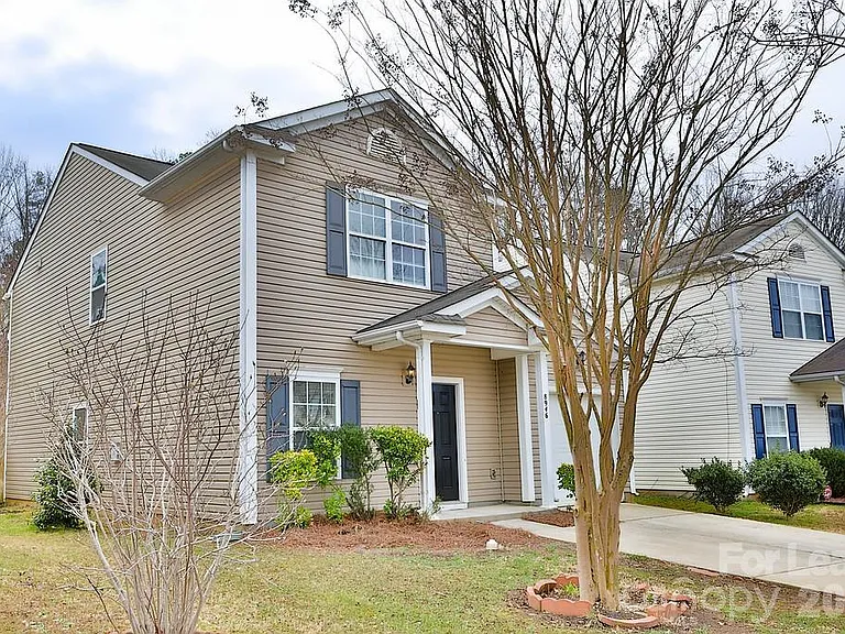 8946 Chalkstone Rd — Photo 3
