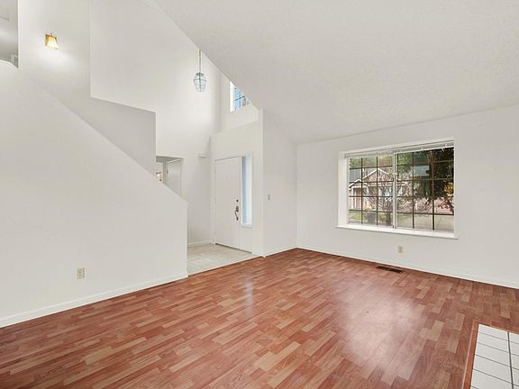 5th image of 913 Beechwood Circle