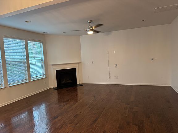 5th image of 3920 Valley Side Ct