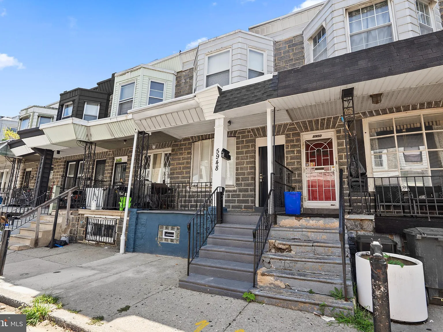 3 bed, 976 sqft, $1,600 — Photo 3