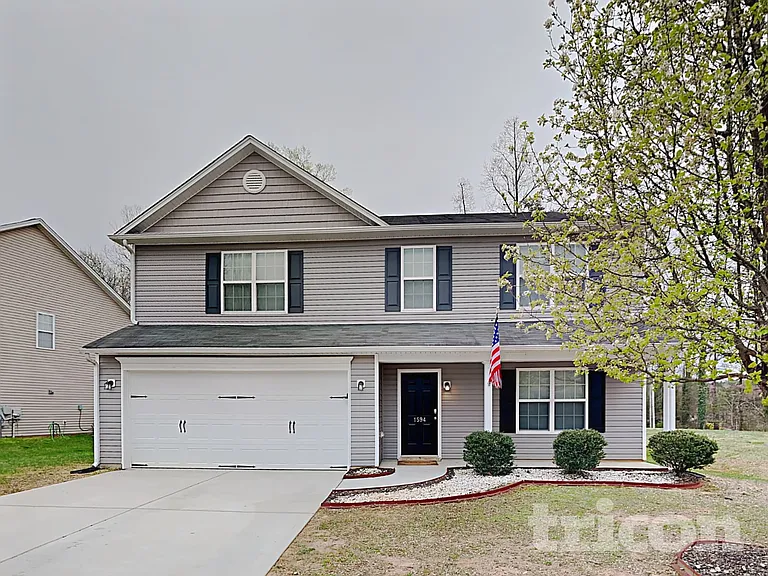1594 Weatherend Dr — Photo 2