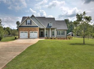 9 Ore Mine Rd, Taylorsville, GA 30178