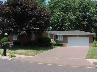 1903 Sierra Ct, Pekin, IL