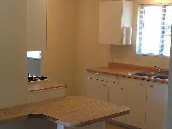Bright Kitchen