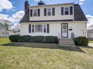 1913 Wall St, Waukesha, WI