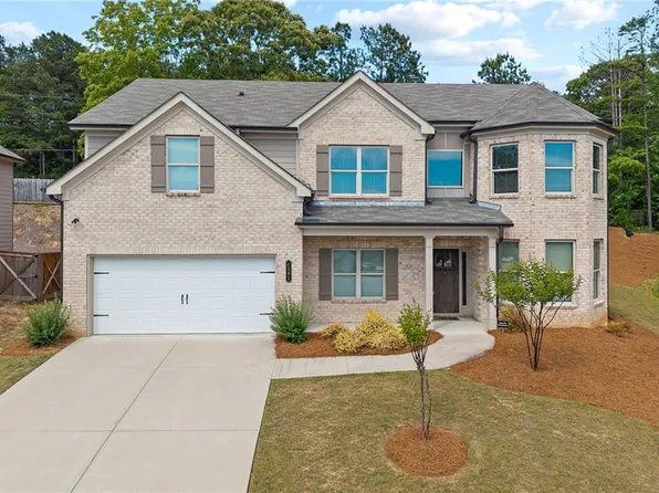 4293 Shandi Cv, Hoschton, GA 30548